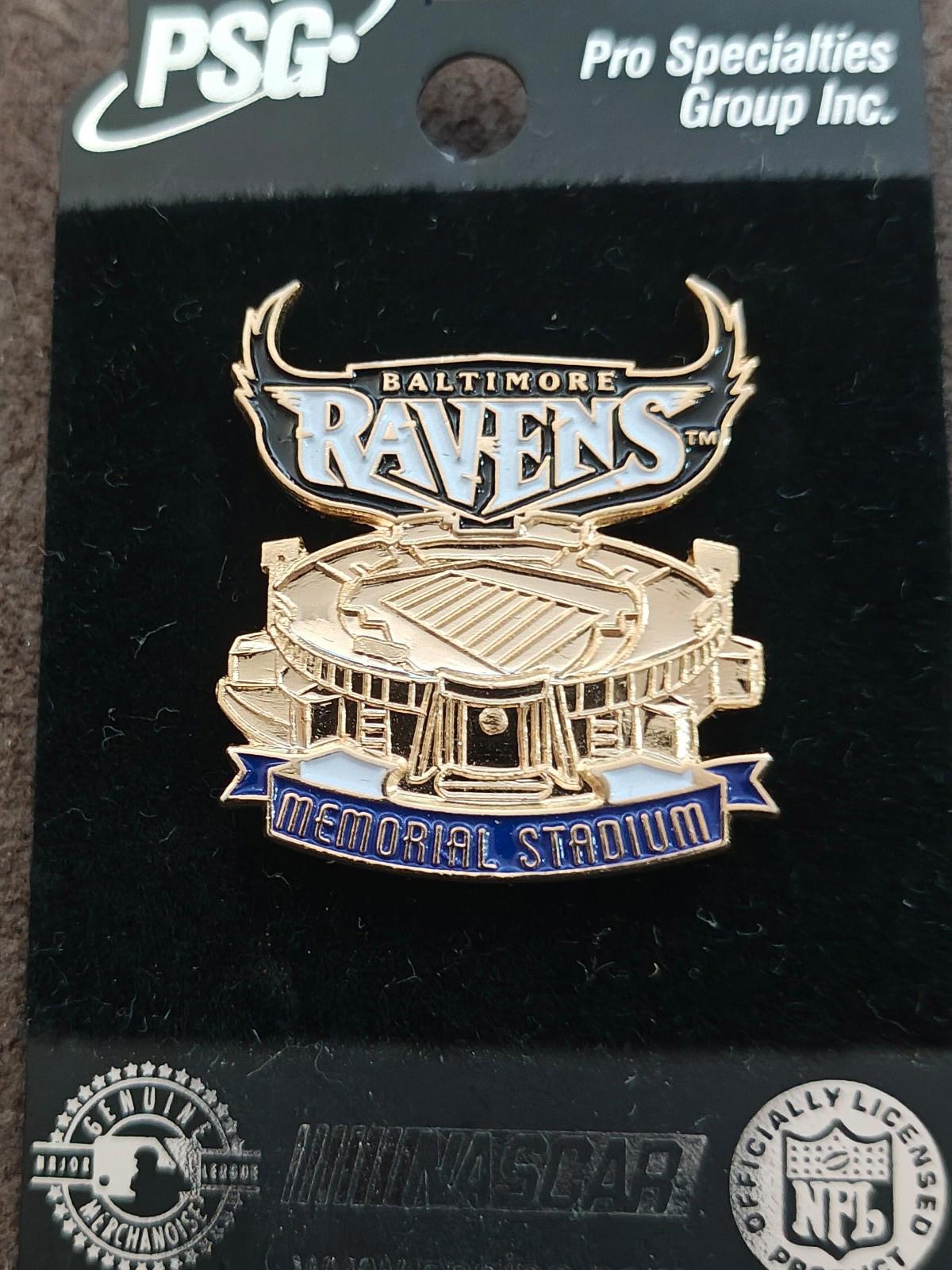 2001 Baltimore Ravens Memorial To Memorial Stadium Gold Tone Enamel Pin New