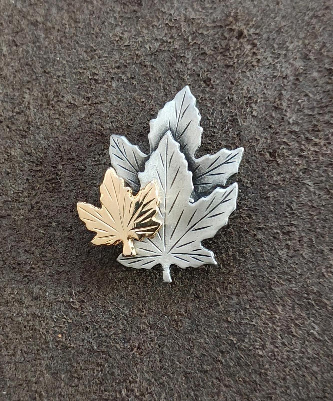 1950s/60s Signed Plume Canada Pewter and Gold Tone Maple Leaf Brooch Pin