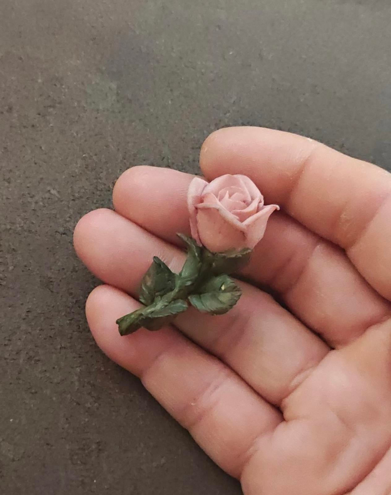 1980s Capodimonte Porcelain Pink Rose Brooch