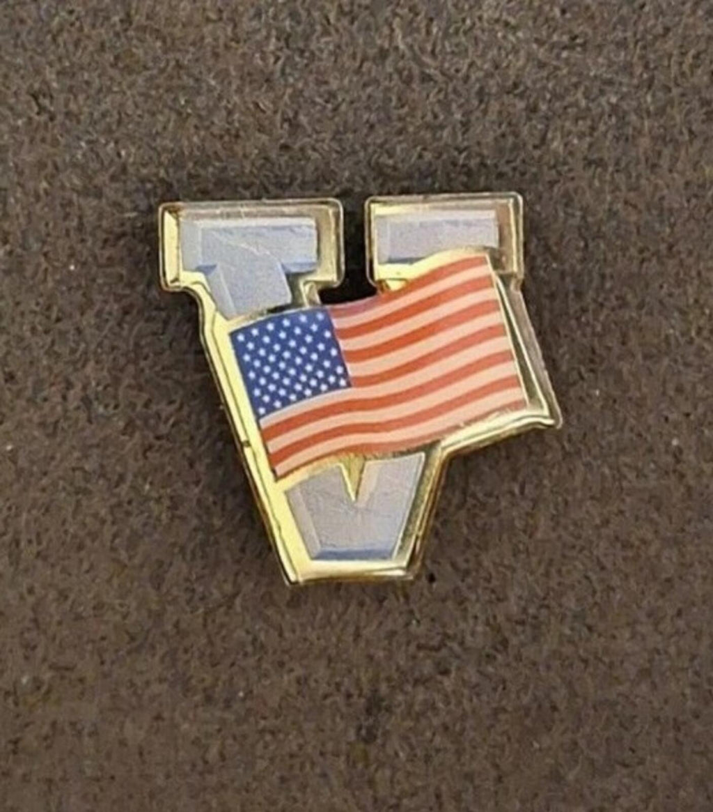 1980s Victory American Flag Gold Tone Enamel Pin