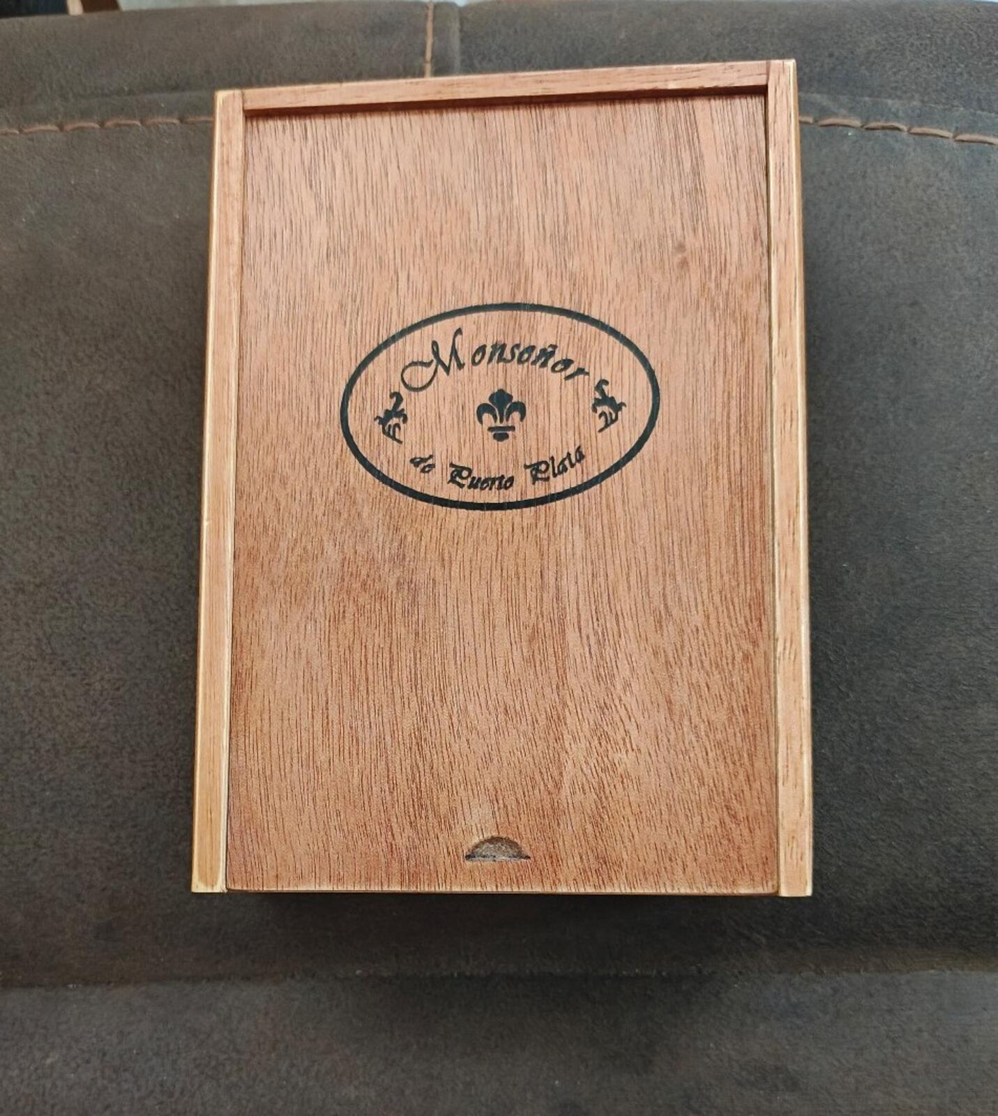 Monseñor de Puerto Plata" Empty Wooden Cigar Box