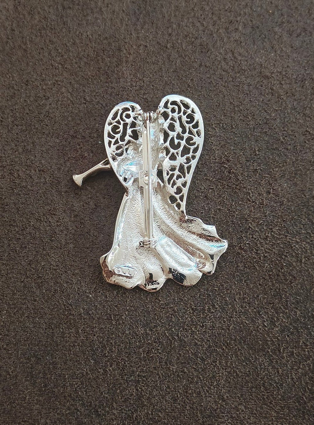 1980s Signed JJ Pewter Trumpeting Angel Brooch With Filigree Wings