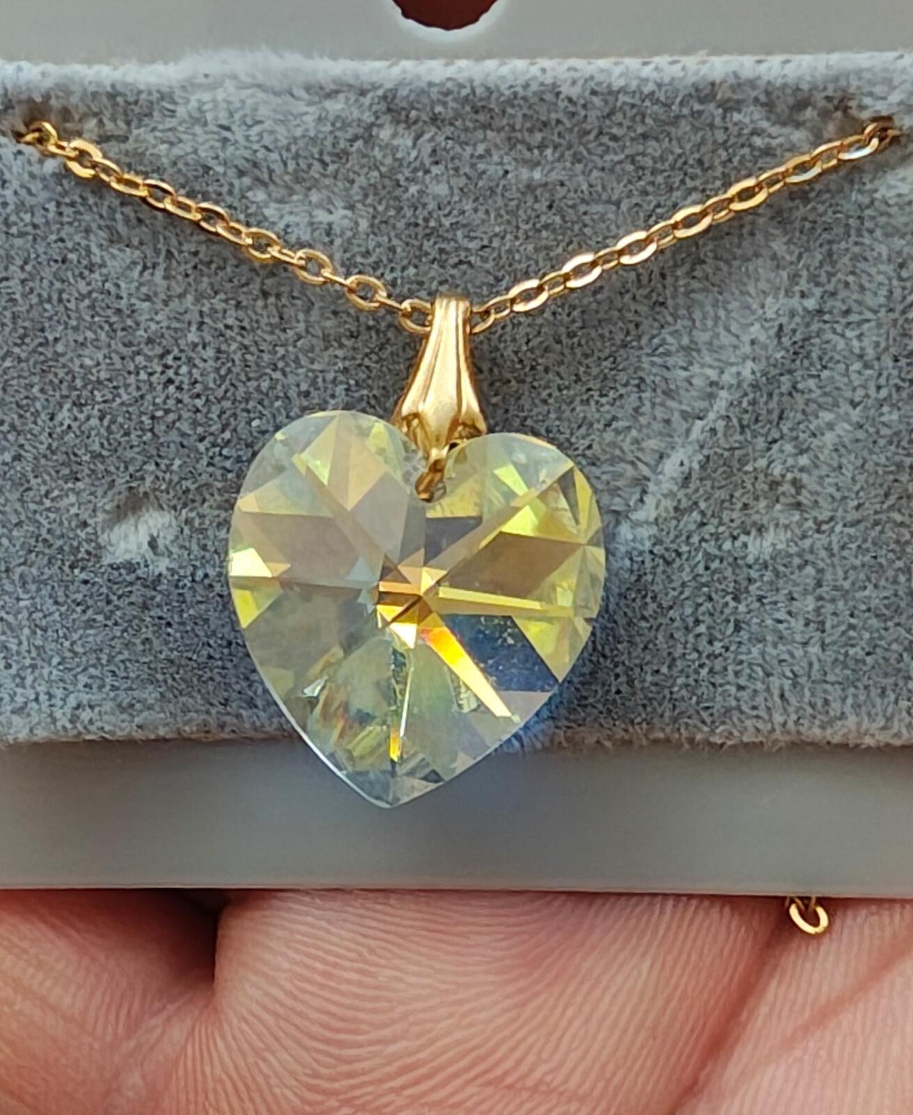 1980s Yellow Heart Shaped Iridescent Austrian Crystal Pendant Necklace