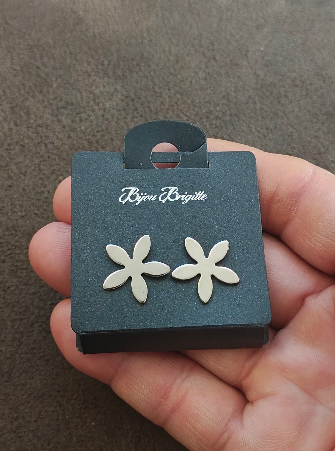 Bijou Brigitte Matte Silver Tone Flower Stud Earrings New