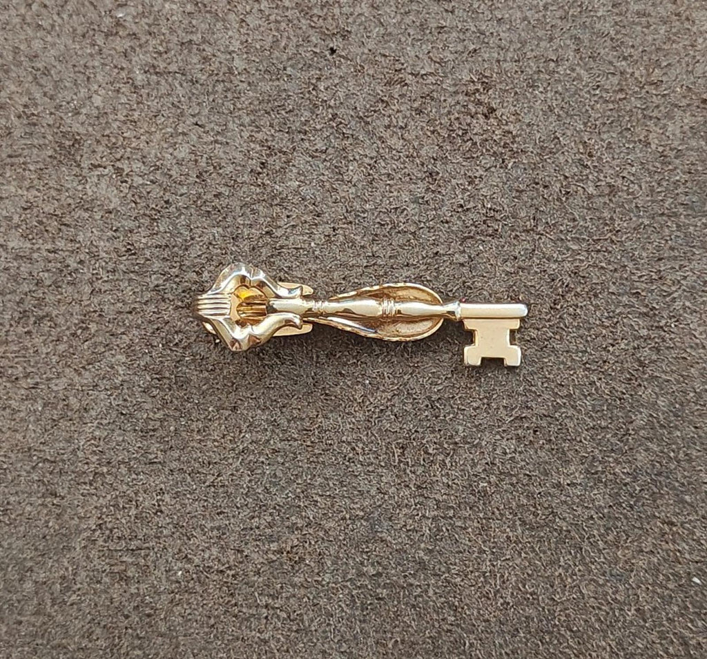 1950s Signed Hickok USA Gold Tone Figural Skeleton Key Tie Clip