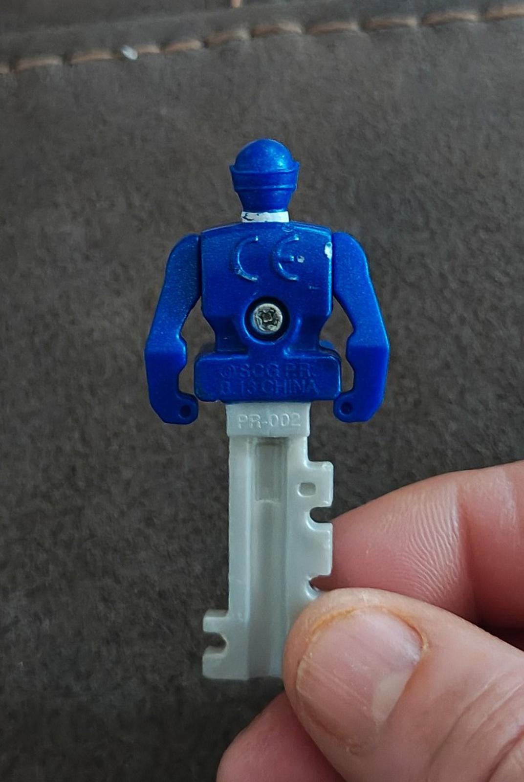 Cool Mini Power Rangers Super Megaforce Ranger Keys