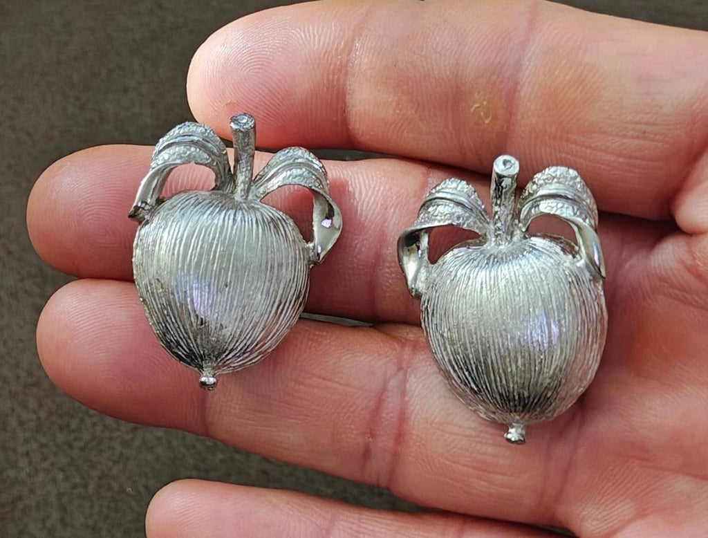 1961 Vintage Sarah Coventry ADAM'S DELIGHT Apple Brooch Pin and Earrings Set