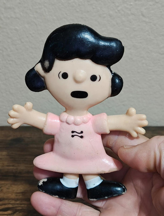 1969 United Feature Syndicate Lucy Van Pelt From Peanuts Bendable Figure