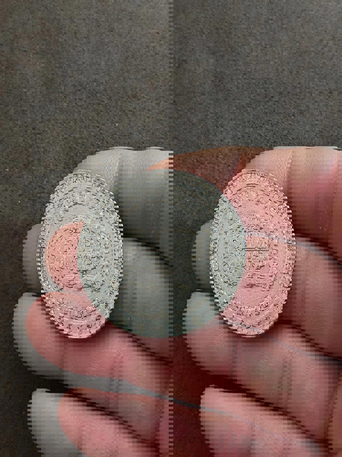 1990'a Golden Nugget Las Vegas Casino One Dollar Slot Token