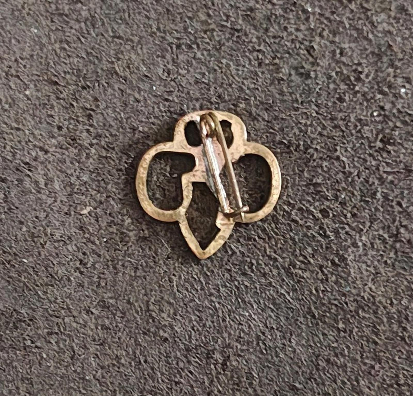 1960s Vintage vintage Girl Scout Brownie Membership Gold Tone Pin Brooch