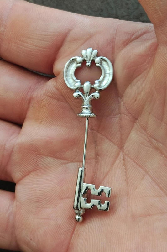 1970s Signed Avon Skeleton Key Stick Pin