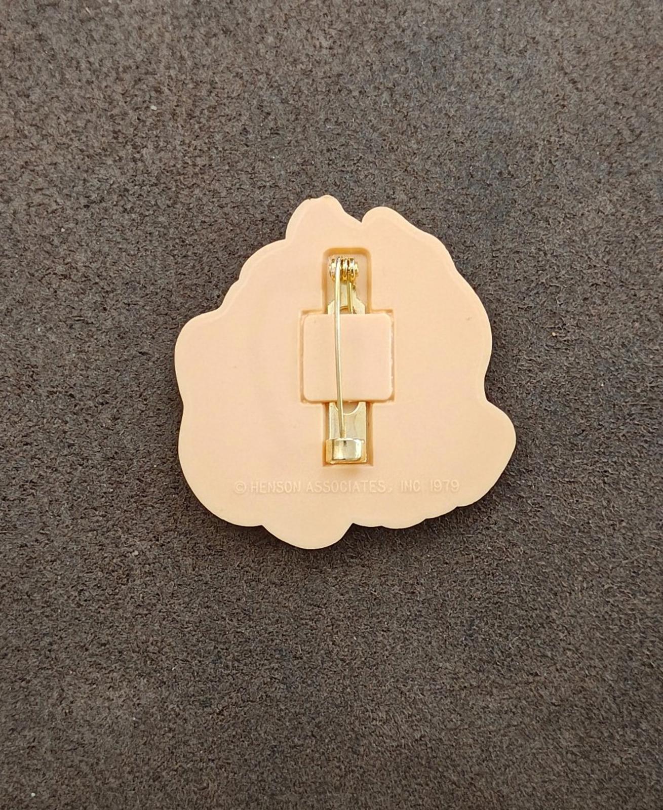 1979 Vintage Muppet Babies Miss Piggy Plastic Pin Brooch