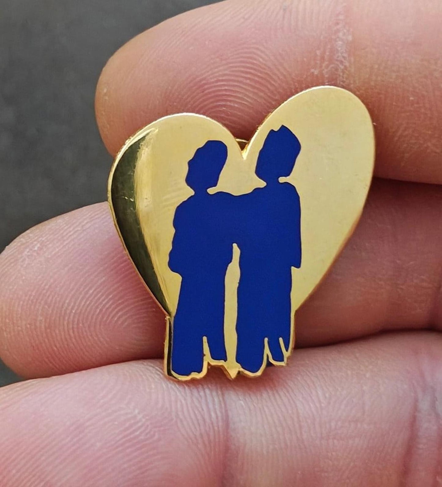 1980's Two Friends  Gold Tone Purple Enamel Heart Shaped Pin