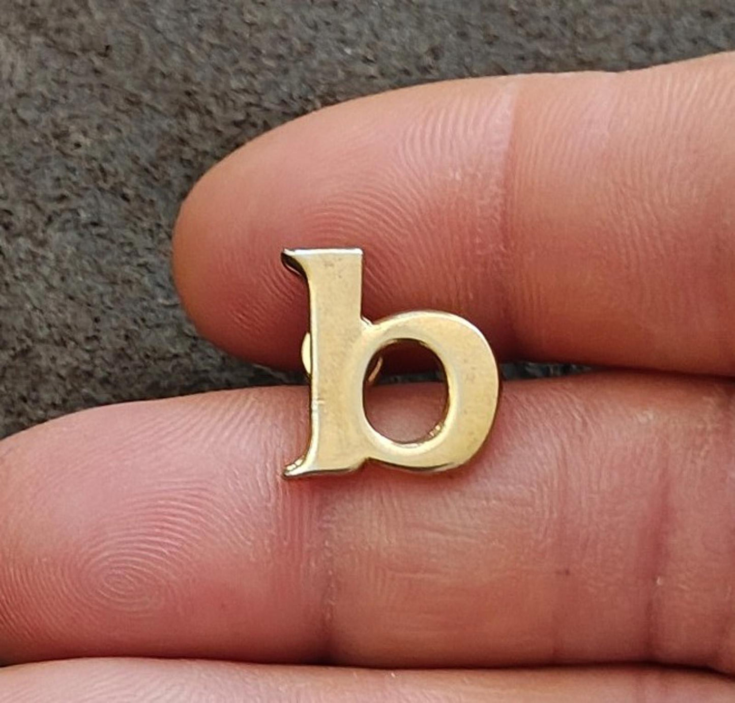 1980s Gold Tone Monogram Initial Letter B Pin