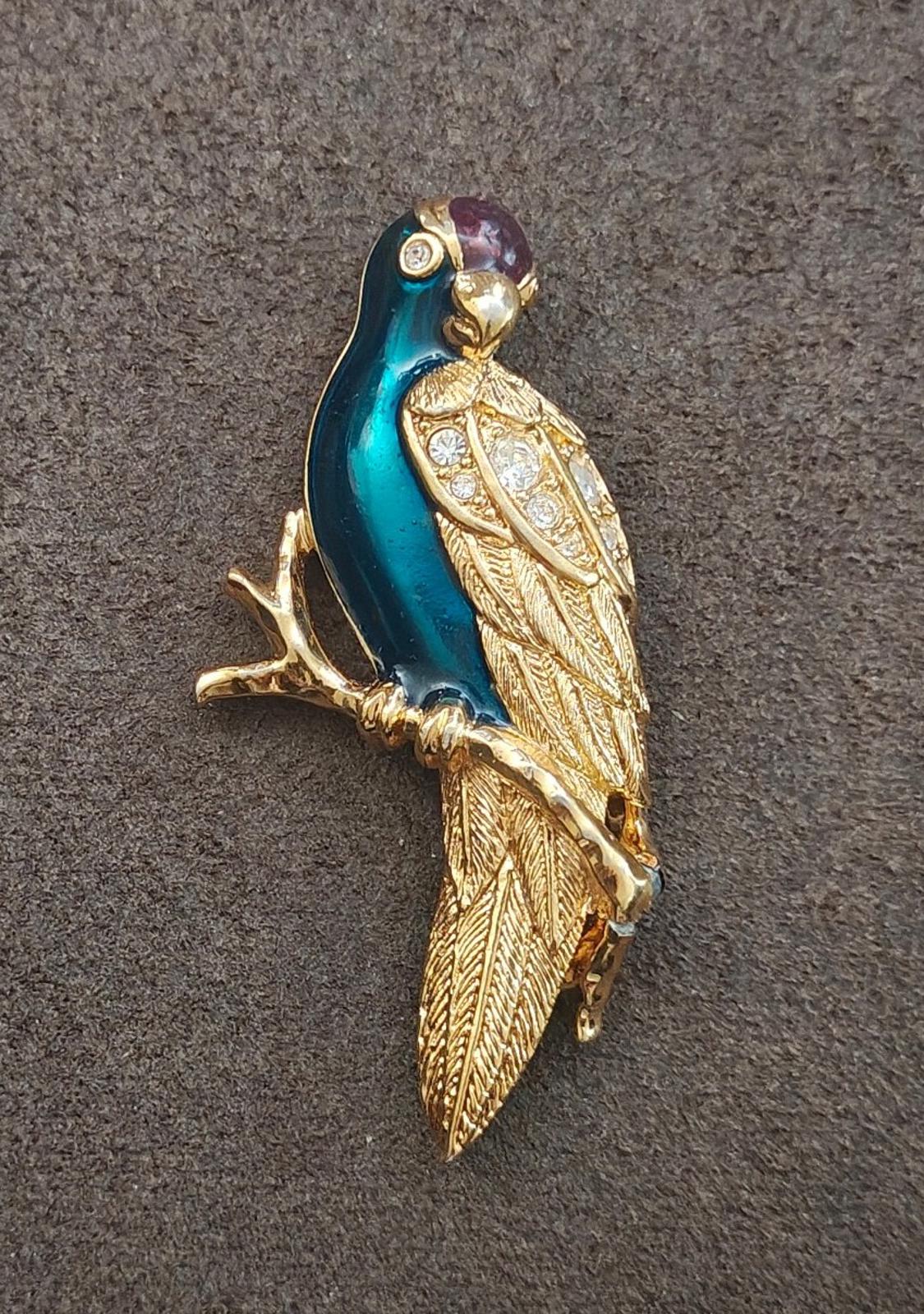 1990s Rare Avon Tropical Bird Gold Tone Enamel With Rhinestones Brooch