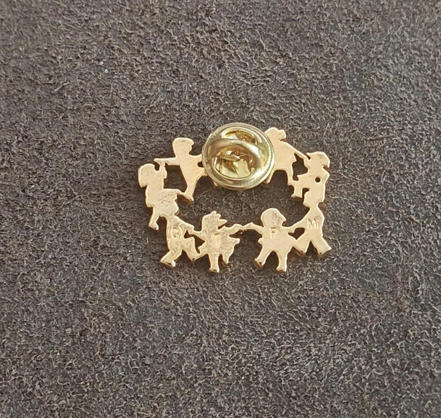 1990s Ring Around the Rosie Children Pin