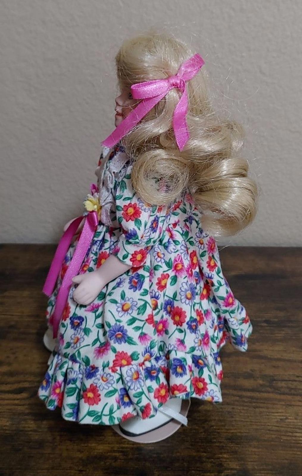 1995 Geobel Little Darling Porcelain Doll