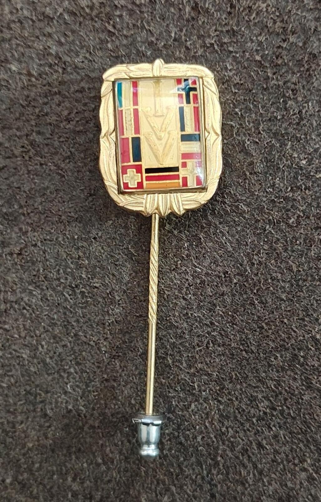 1960s International Federation of Popular Sports (IVV) Honorary Hiking Badge Pin