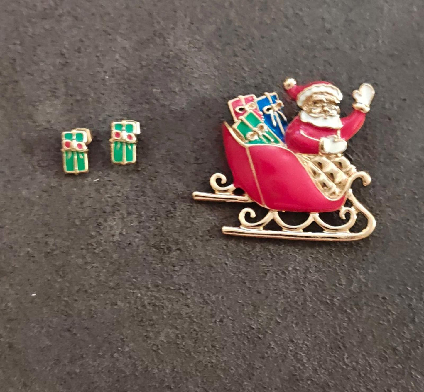 1970s Avon Santa Sleigh Ride Surprise Gold Tone Enamel Brooch and Earring Set