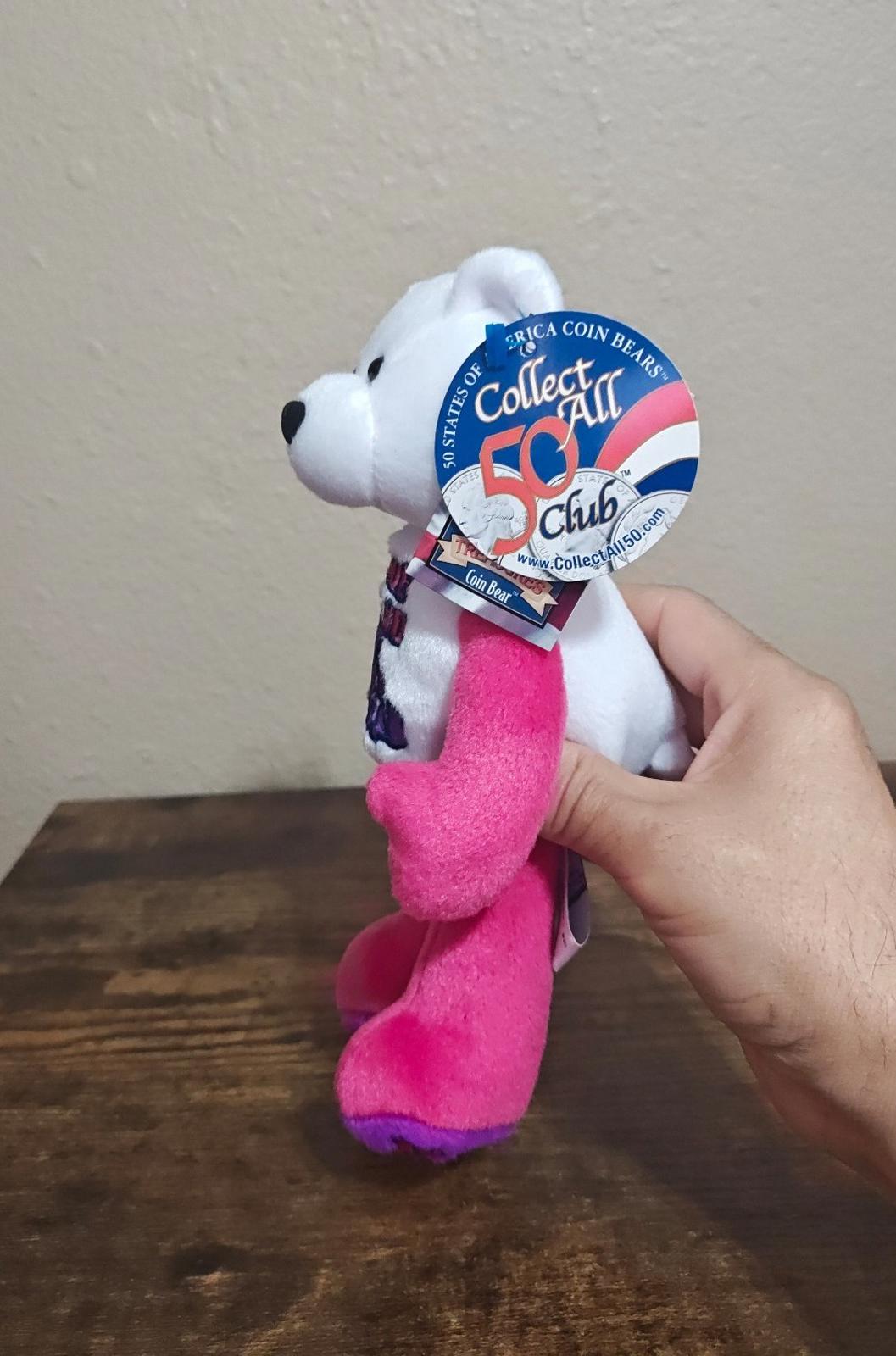 2001 Limited Treasures Rhode Island State Quarter Bear Collectible Plush NWT