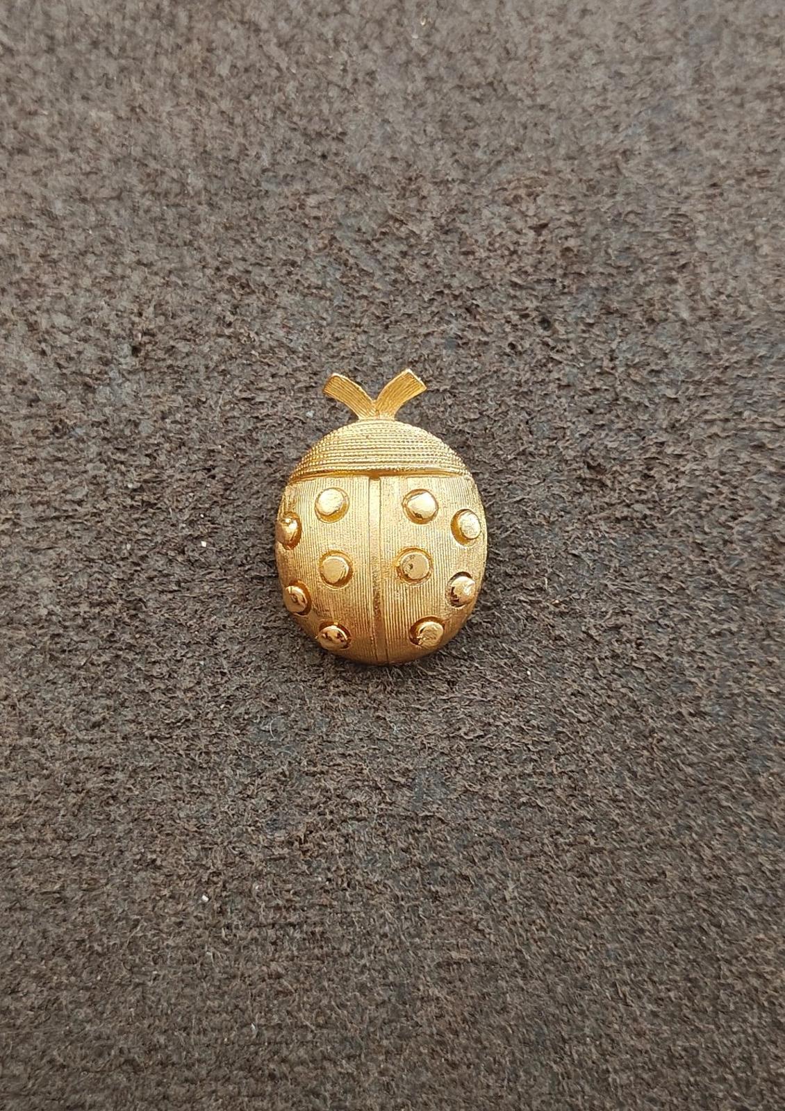 1950s/60s Crown Trifari Gold Tone Textured Lady Bug Brooch