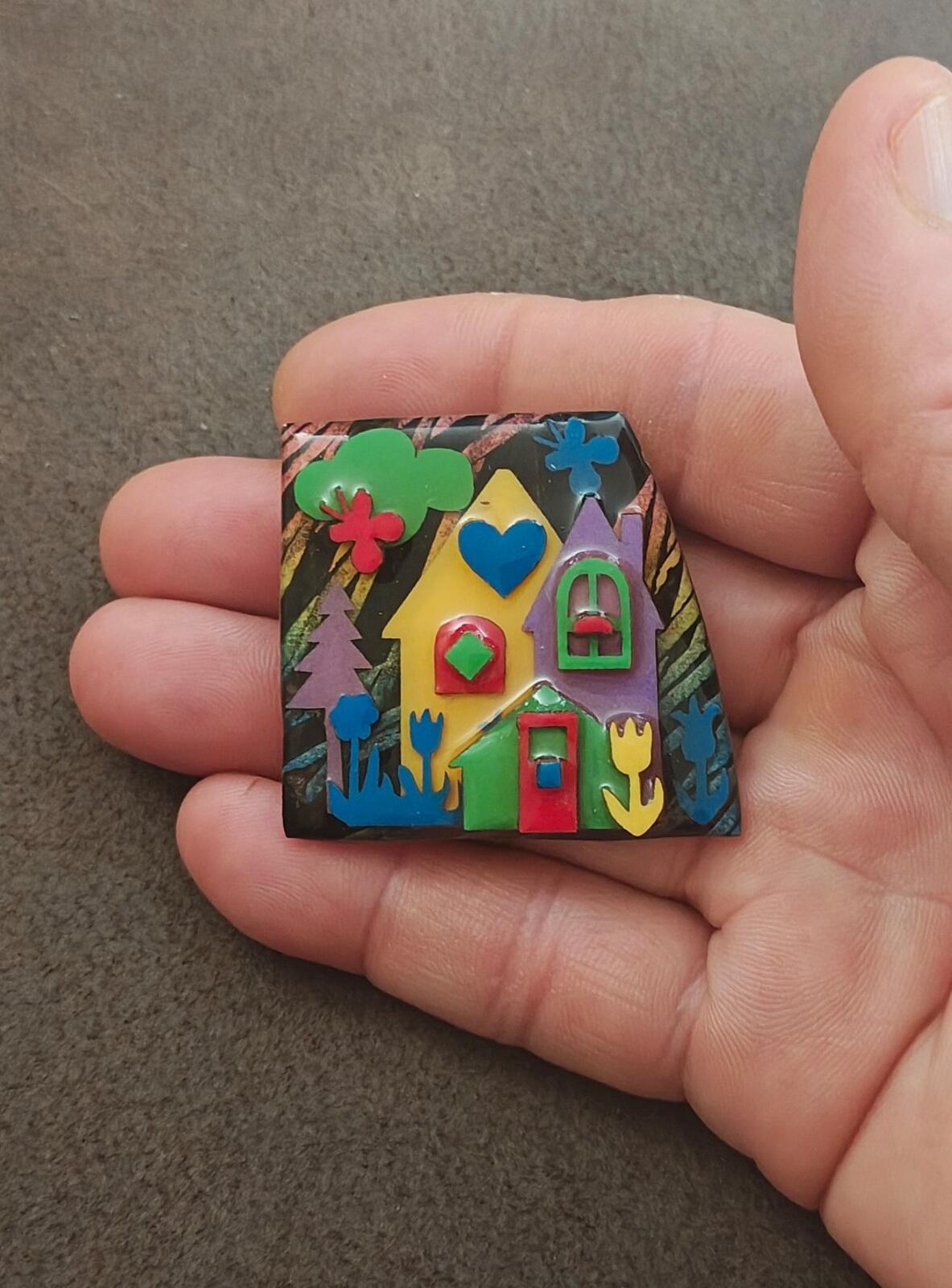 1980s/90s Rare Lucinda "House Pins" Pin.