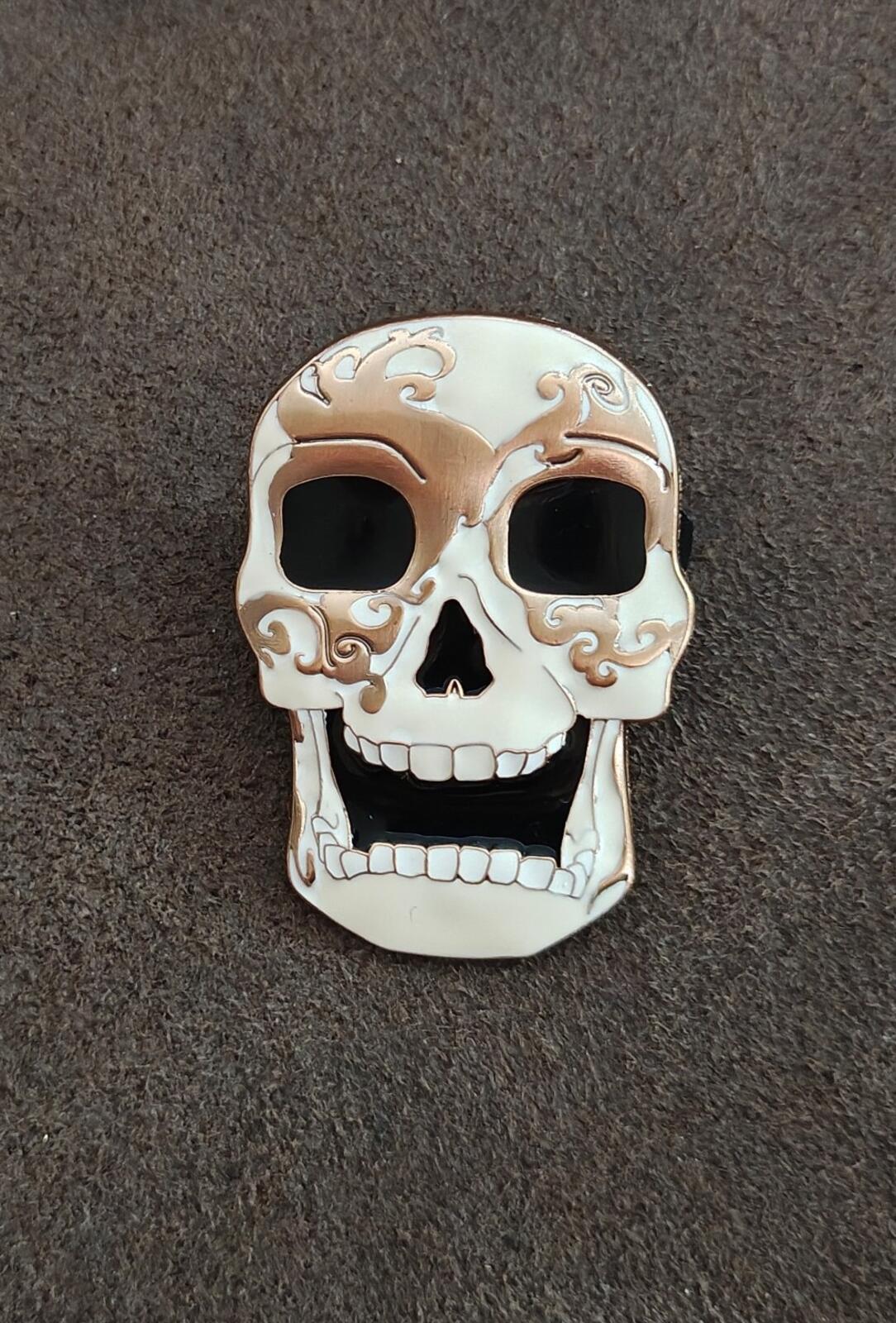 2023 Busch Gardens Howl-O-Scream Skull Enamel Pin