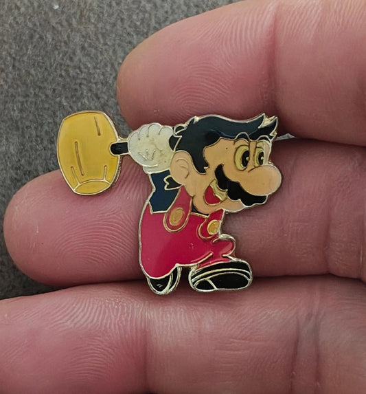 1988 Nintendo Super Mario Bros. Mario Gold Tone Enamel Pin