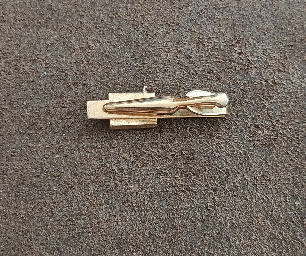 1950s/60s Classic Nautical Elegance Gold Tone Sailboat Tie Bar Clip