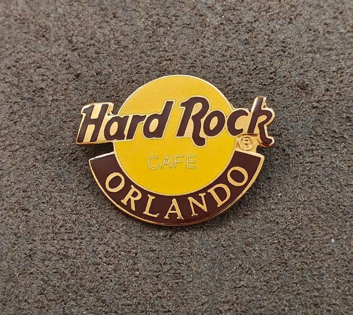 1990s Hard Rock Cafe Orlando Gold Tone Enamel Pin