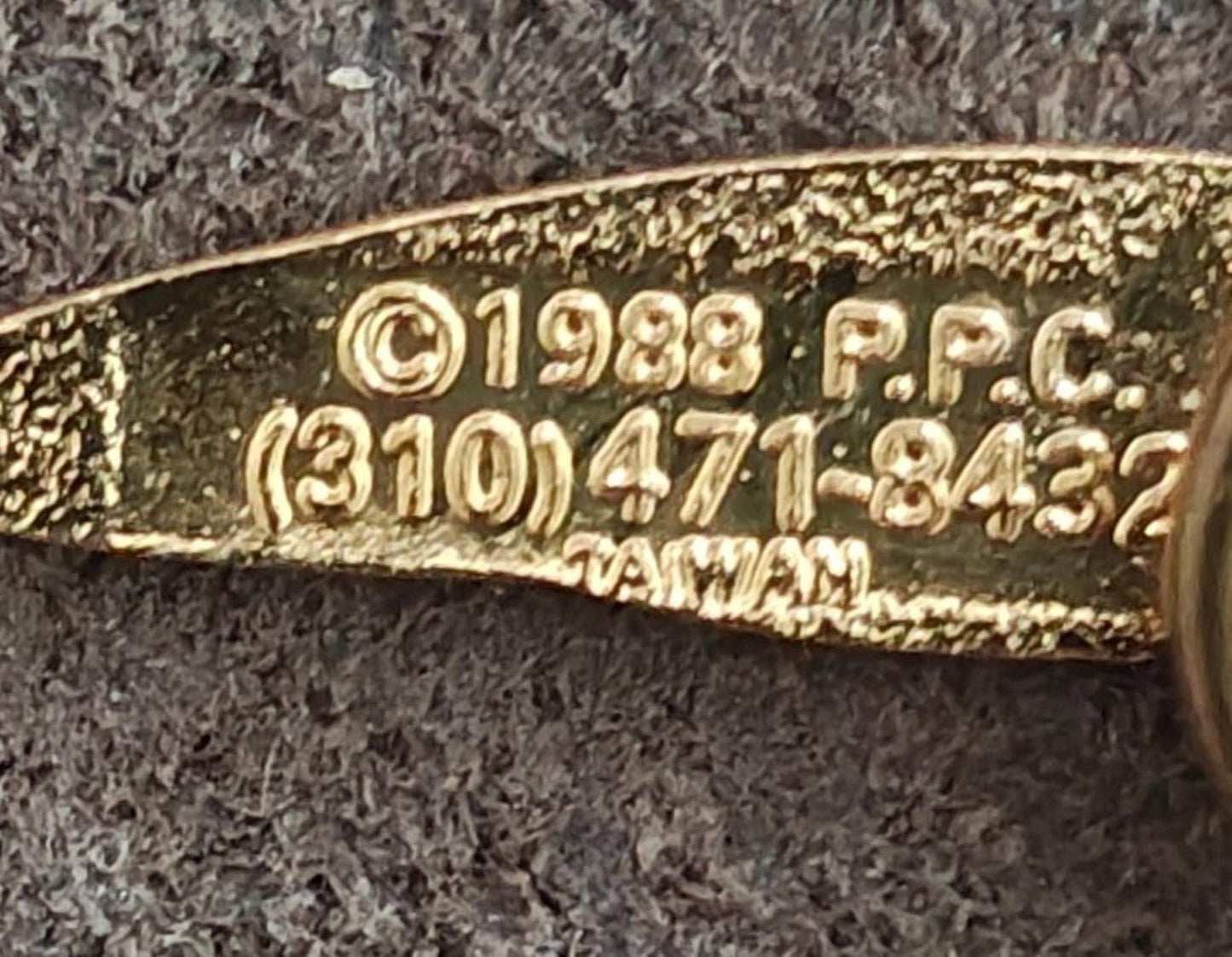 1988 Star Trek The Next Generation USS Enterprise NCC-1701-D Pin