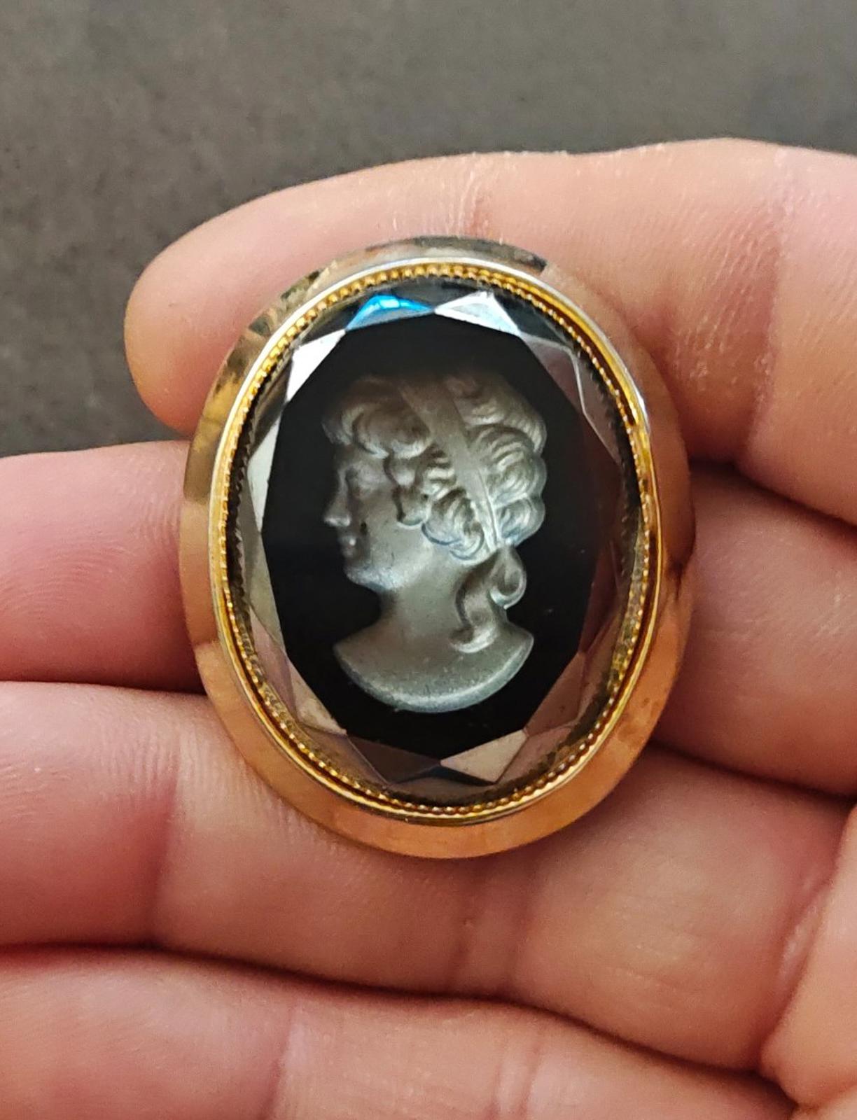 1950s Roman Revival Hematite Glass Reverse Intaglio Frosted Gold Tone Brooch