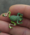 1960s/70s Gold Tone Green Frog Enamel With Red Jeweled Eyes Brooch Pin