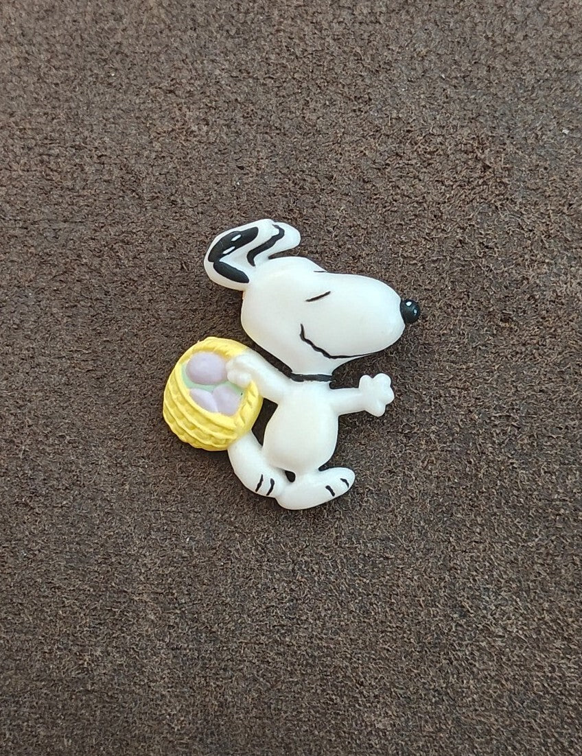 1990s Hallmark Peanuts Snoopy Easter Basket Brooch Pin