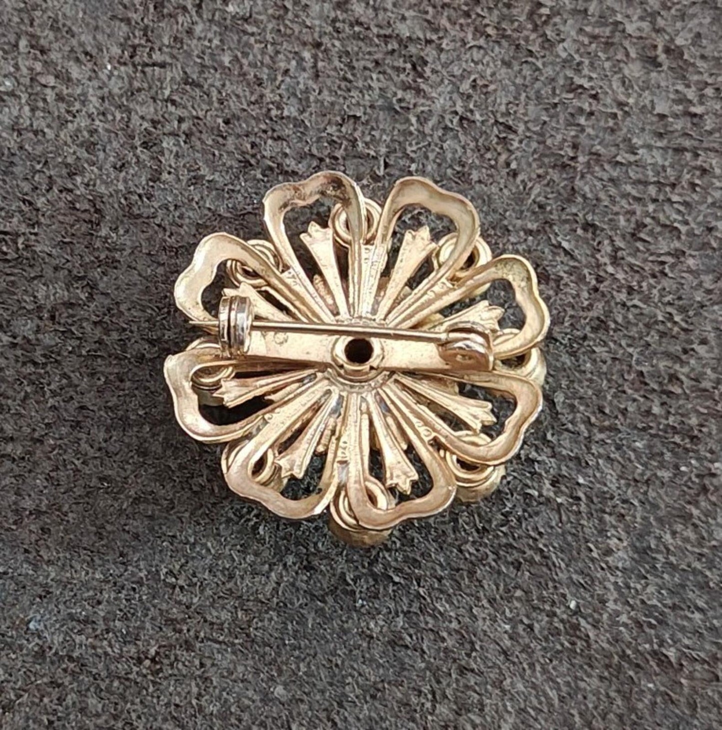 1950s/60s Gold Tone Floral Sunburst With Colorful Rhinestones & Faux Pearls  Pin