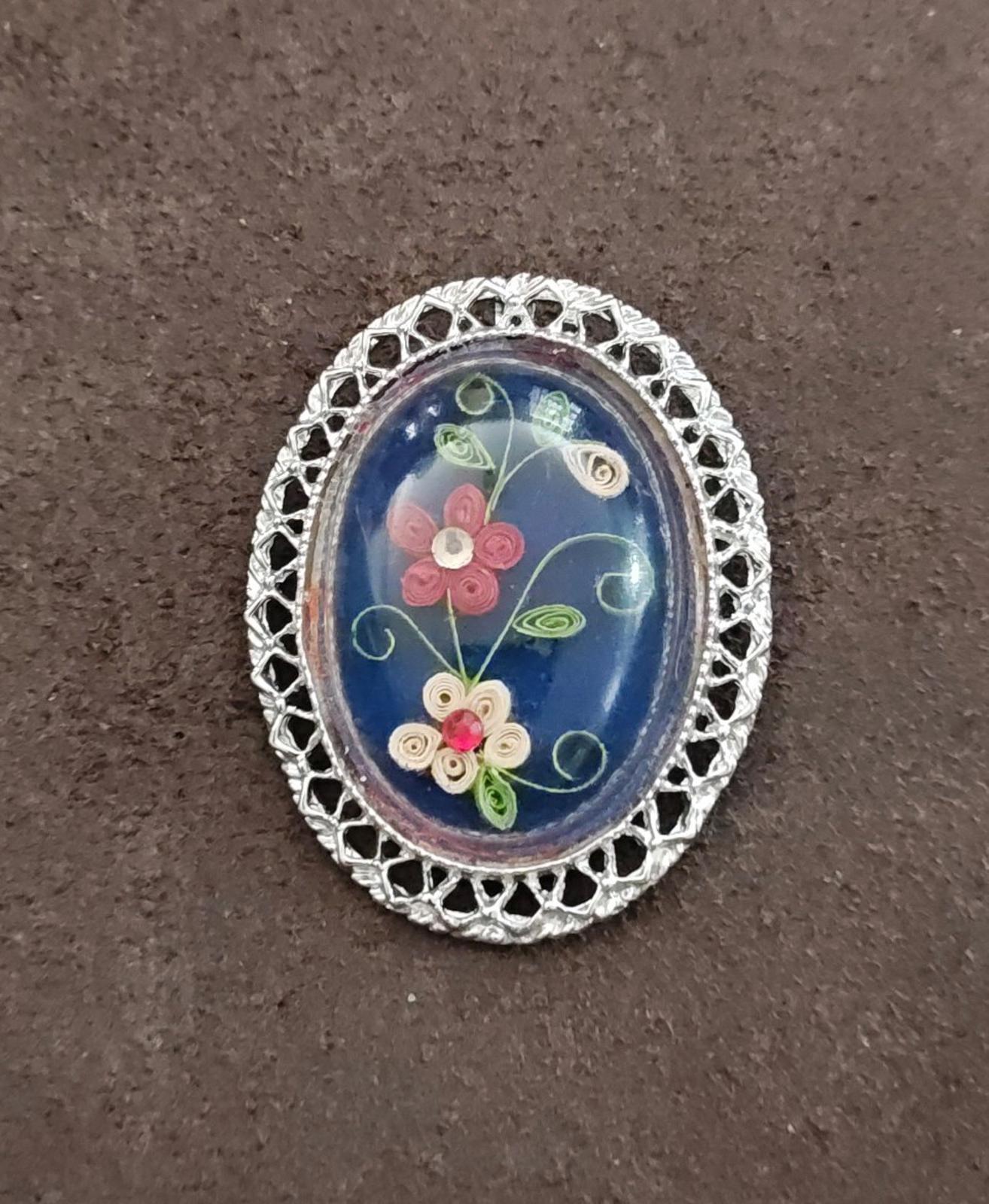 Vintage Style Quilled or Paper Scrolled Flowers Silver Tone Brooch Pendant