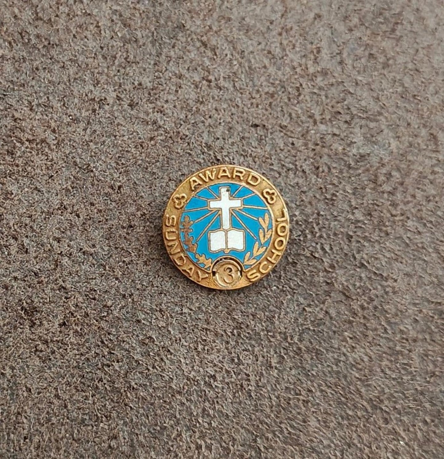 1950's/60's Vintage Sunday School Attendance Award Gold Tone Pin