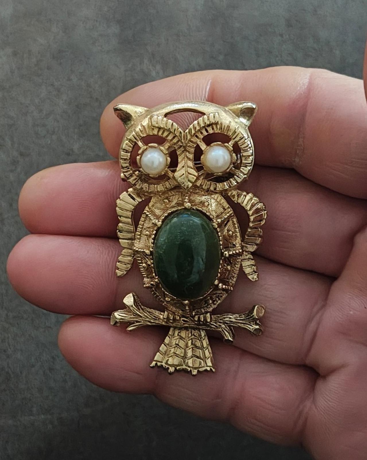 70s Vintage Owl Brooch With Green Cabochon Belly Stone And Faux Pearl Eyes