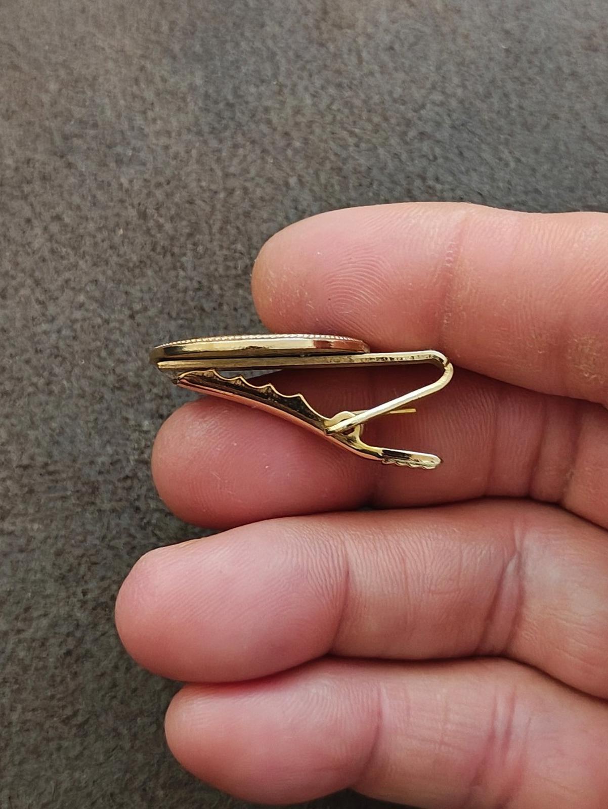 1950s/60s Rare Gold Tone Blue Enamel Man In a Suit Holding a Suitcase Tie Clip
