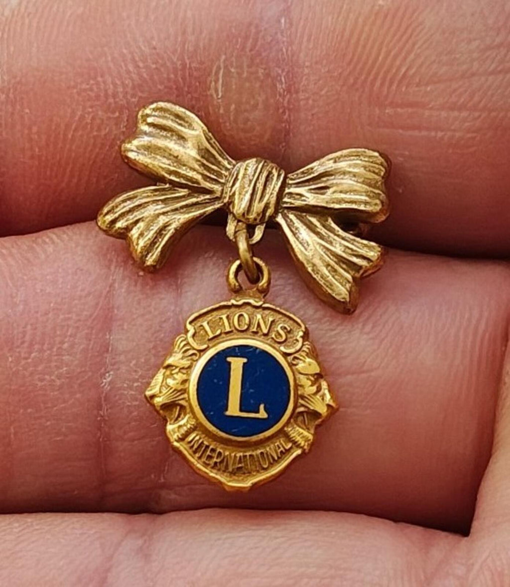 1950s Lions Clubs International Ladies Bow Knot Pin With Dangling Charm