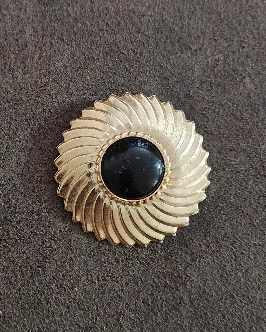 1980's Round Swirl & Black Lucite Resin Cabochon Scarf Clip