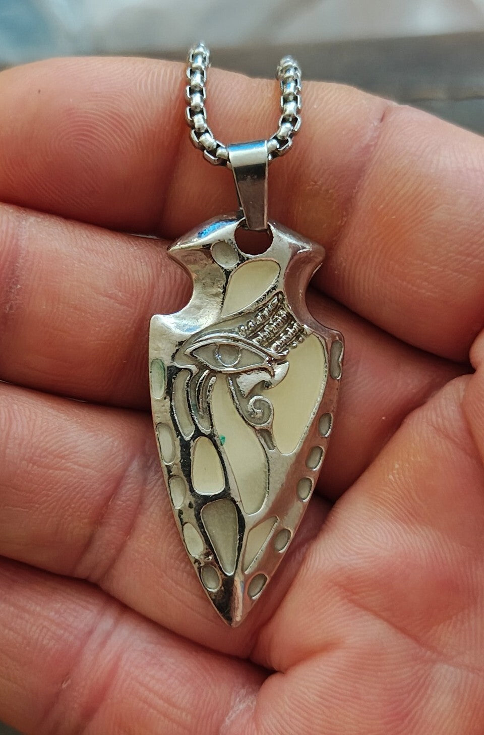 Southwestern Style Silver Tone Arrowhead Mosaic Inlay Pendant Necklace