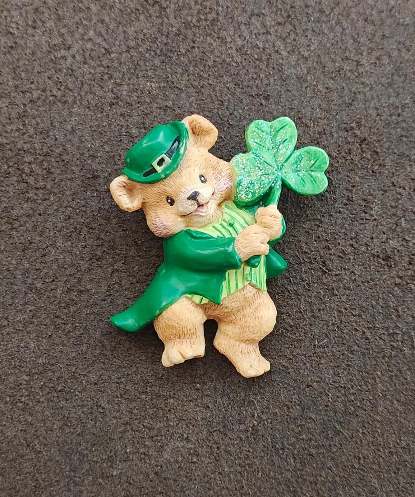 1986 American Greetings St. Patrick's Day Leprechaun Bear With Shamrock Brooch