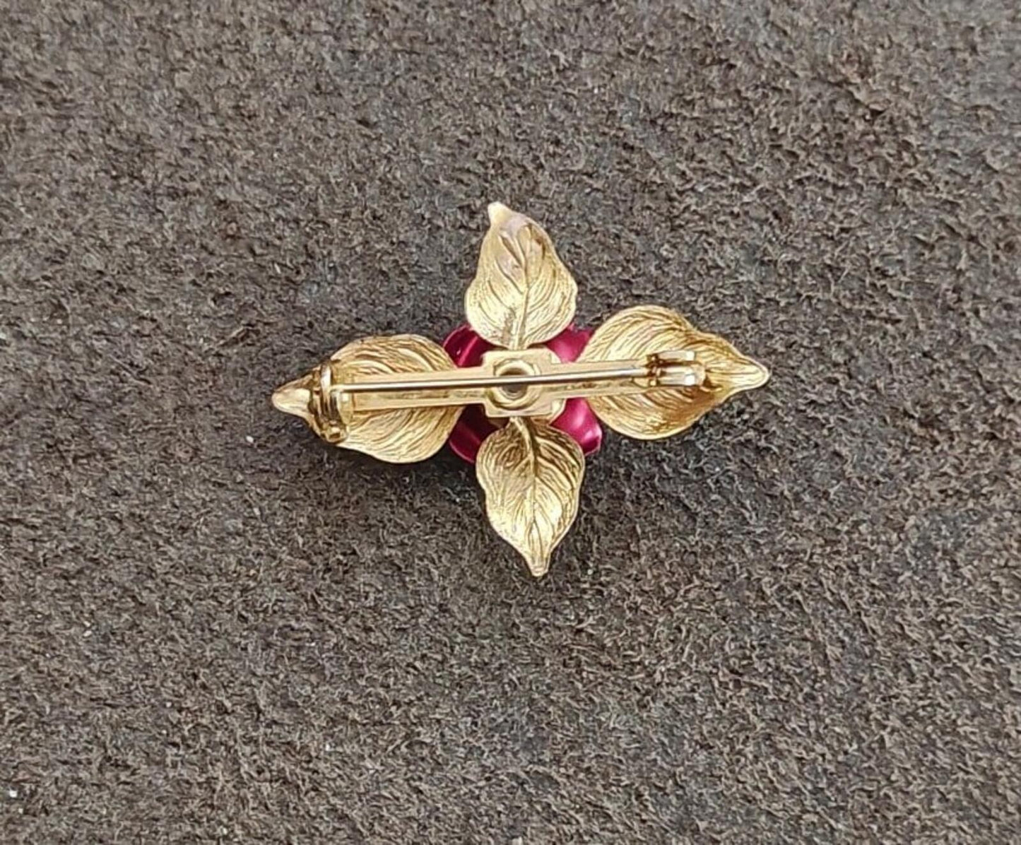 1970s/80s 3D Gold Tone Textured Red Enamel Rose Brooch