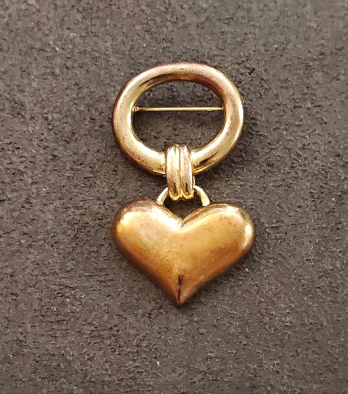 1980s Gold Tone With Dangling Puffy Heart Charm Brooch.