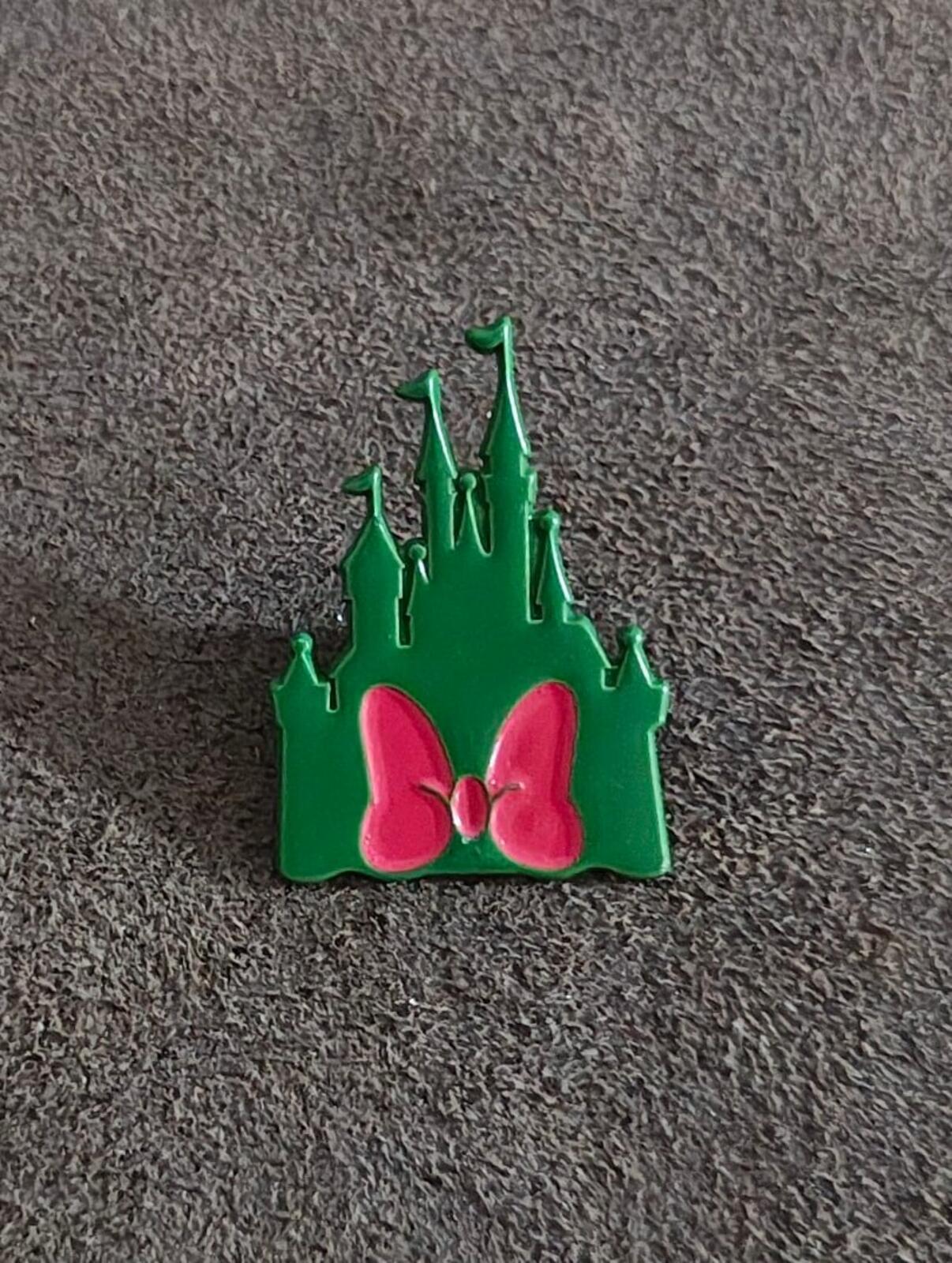Disney Inspired Silhoette Castle With Minnie Mouse Bow Enamel Pin