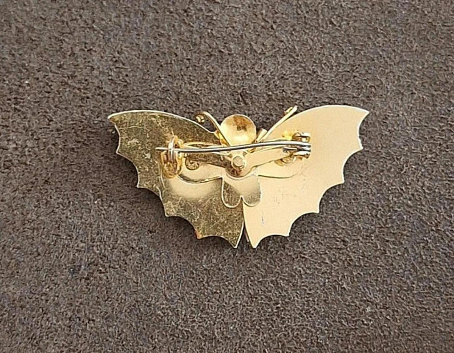 1980’s Seashell Gold Tone Butterfly Pin Brooch
