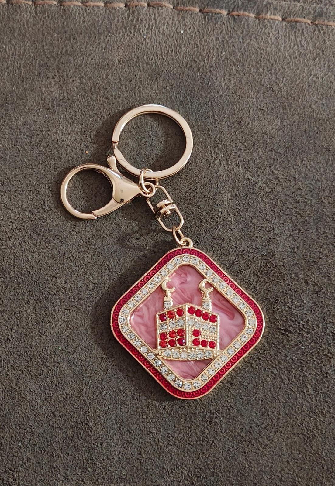 Kaaba in Mecca Clear And Red Rhinestones Gold Tone Keychain