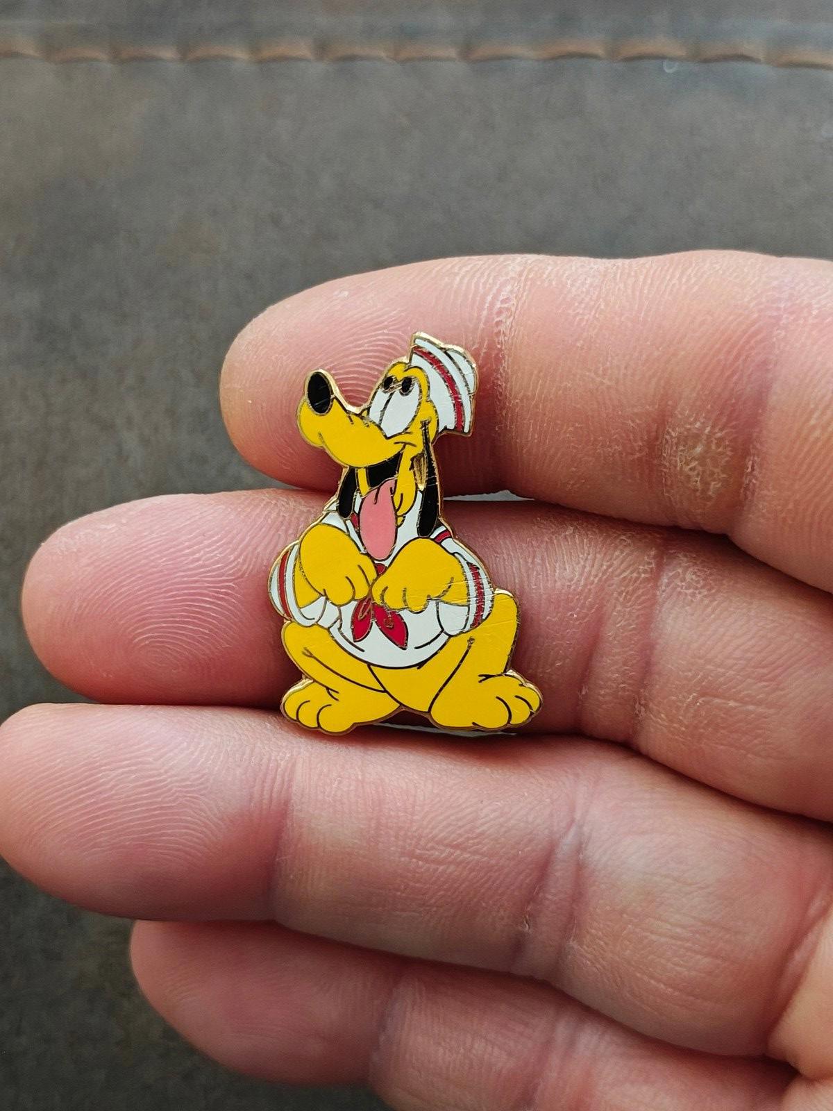 2001 Disney Cruise Line Pluto Gold Tone Enamel Pin