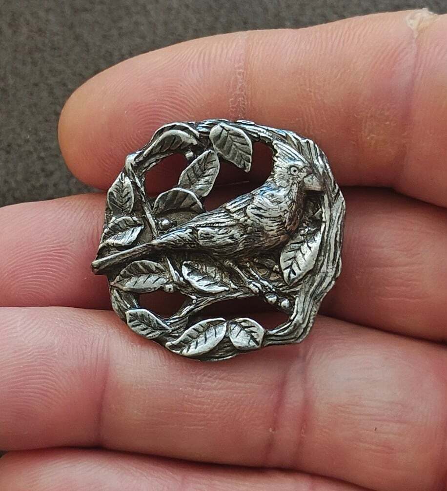 1999 Birds & Blooms Limited Edition Pewter Cardinal Bird Brooch Pin